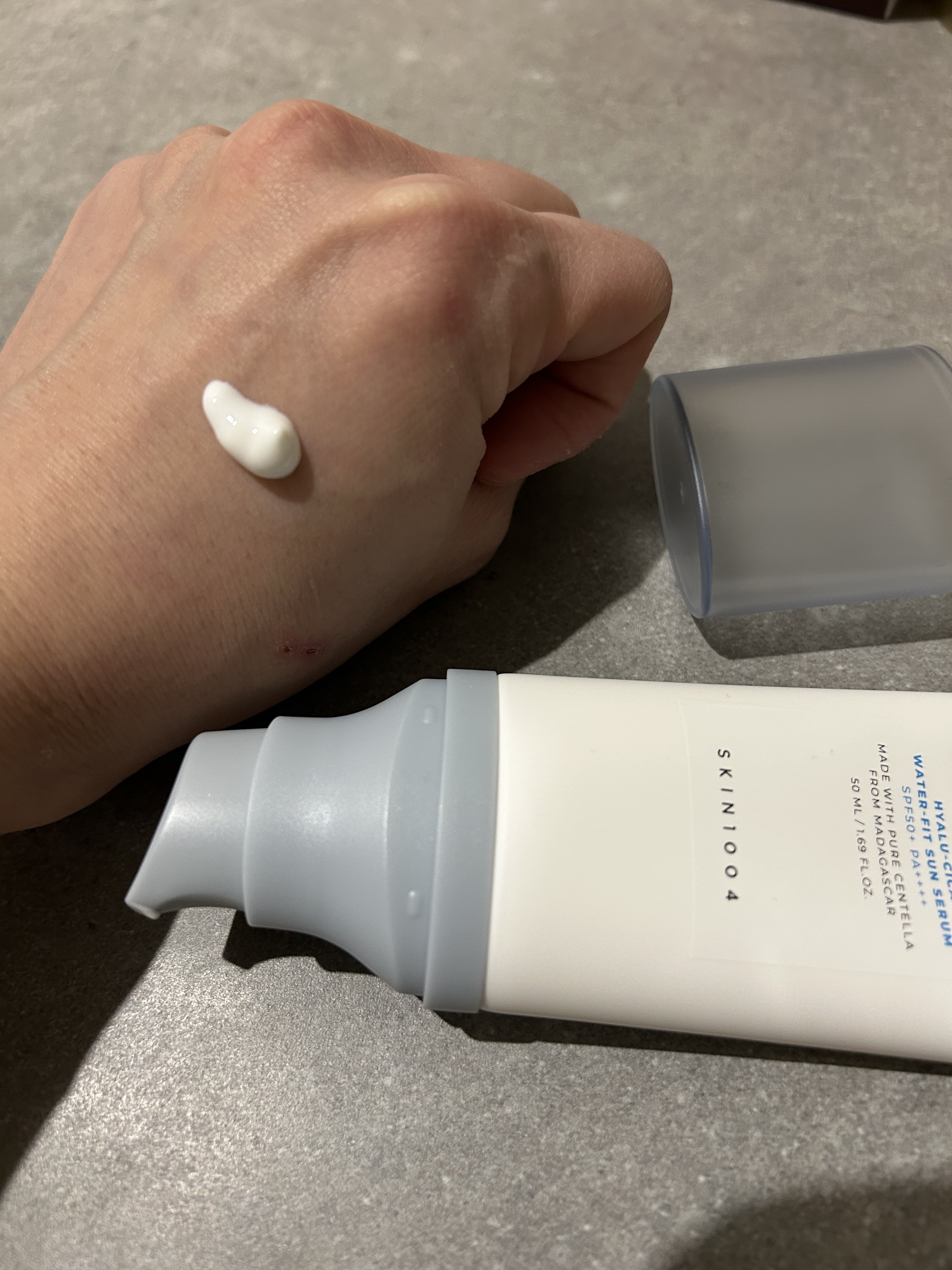 ヒアルーシカ ウォーターフィット サンセラム/SKIN1004/日焼け止めローションを使ったクチコミ（2枚目）