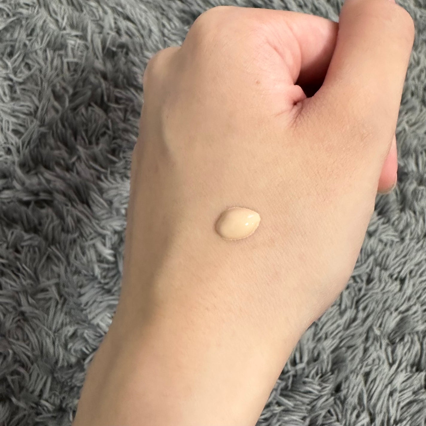 リアルカバーリキッド(ライトグロウ)/KATE/リキッドファンデーションを使ったクチコミ(4枚目)