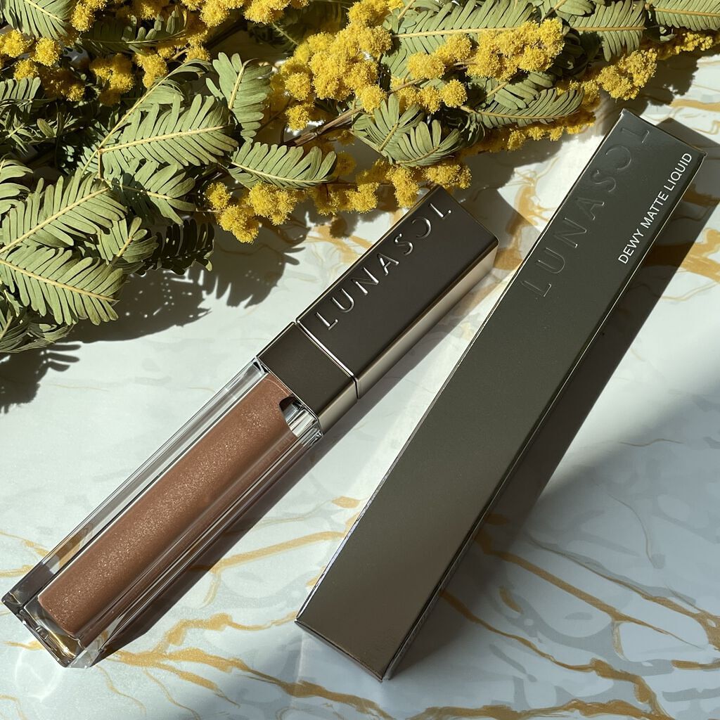 デューイマットリクイド/LUNASOL/口紅を使ったクチコミ（2枚目）