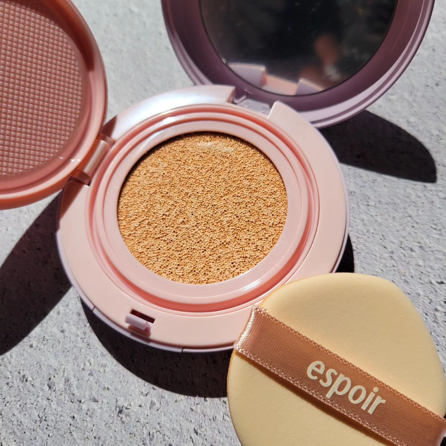 デューライクジェロー トーンアップクッション 01 ヌーディーピーチ/espoir/化粧下地を使ったクチコミ（2枚目）