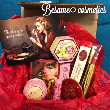 VANILLA ROSE BRIGHTENING POWDER/Besame Cosmetics/プレストパウダーを使ったクチコミ（1枚目）