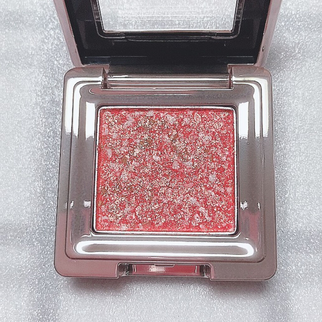 グリッタープリズム シャドウ GPK01 ストロベリープリズム/MISSHA/グリッターを使ったクチコミ（2枚目）