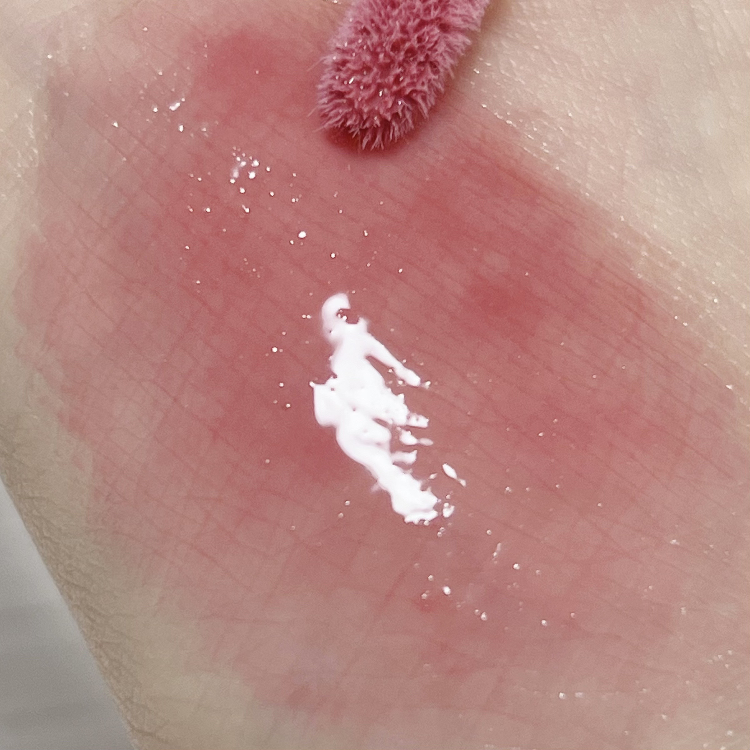 LIP PLUMPER GLAZE TINT/ROJEV/口紅を使ったクチコミ（3枚目）