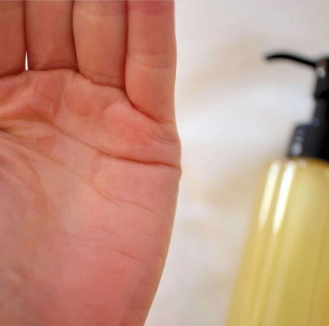 スキンクリア クレンズ オイル ＜アロマタイプ＞/アテニア/オイルクレンジングを使ったクチコミ（2枚目）