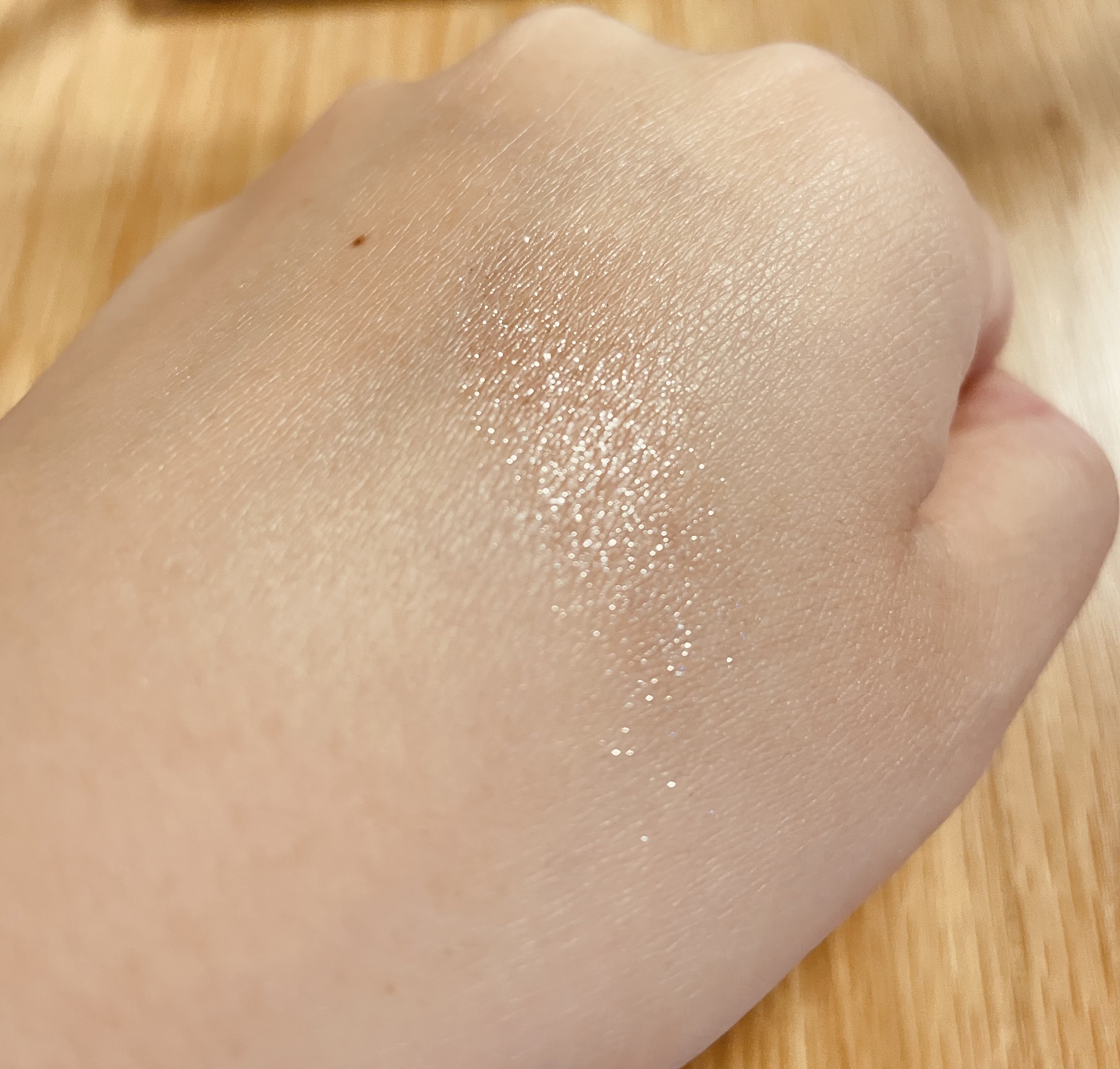 フーミー シングルラメシャドウ/WHOMEE/単色アイシャドウを使ったクチコミ（3枚目）