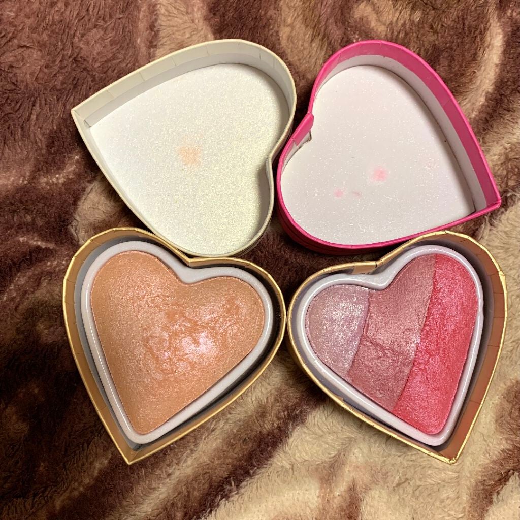 ブラッシング ハート/MAKEUP REVOLUTION/パウダーチークを使ったクチコミ(1枚目)