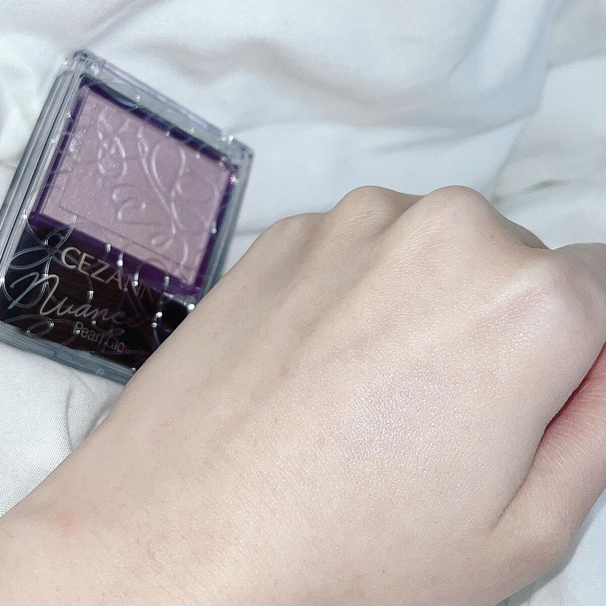 パールグロウニュアンサー/CEZANNE/パウダーハイライトを使ったクチコミ(3枚目)