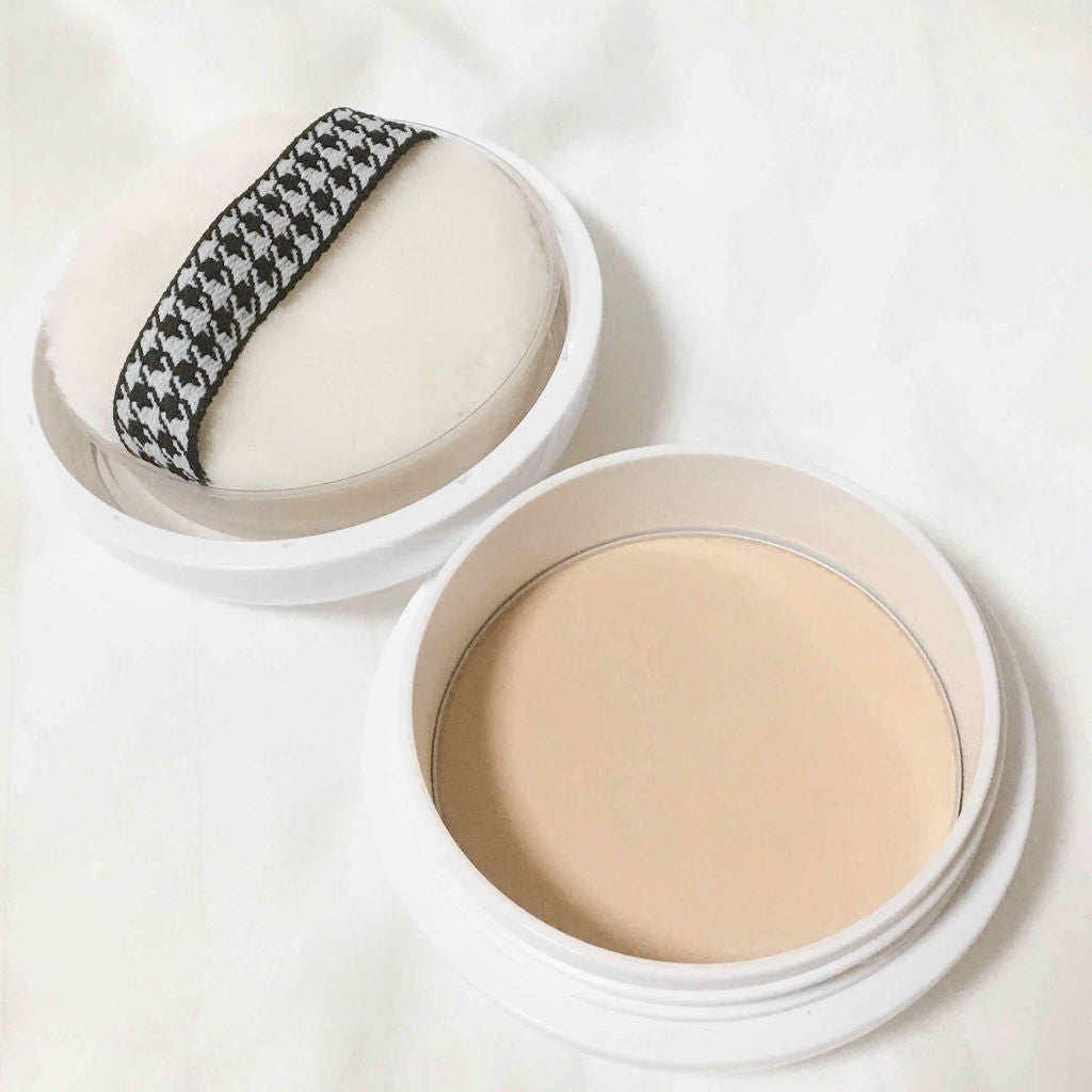 フェイスパウダー 薬用美白オークル /クリアラスト/プレストパウダーを使ったクチコミ(2枚目)