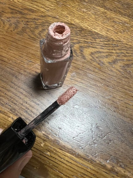 オンブル プルミエール ラック 26 クオーツ ローズ/CHANEL/リキッドアイシャドウを使ったクチコミ(2枚目)