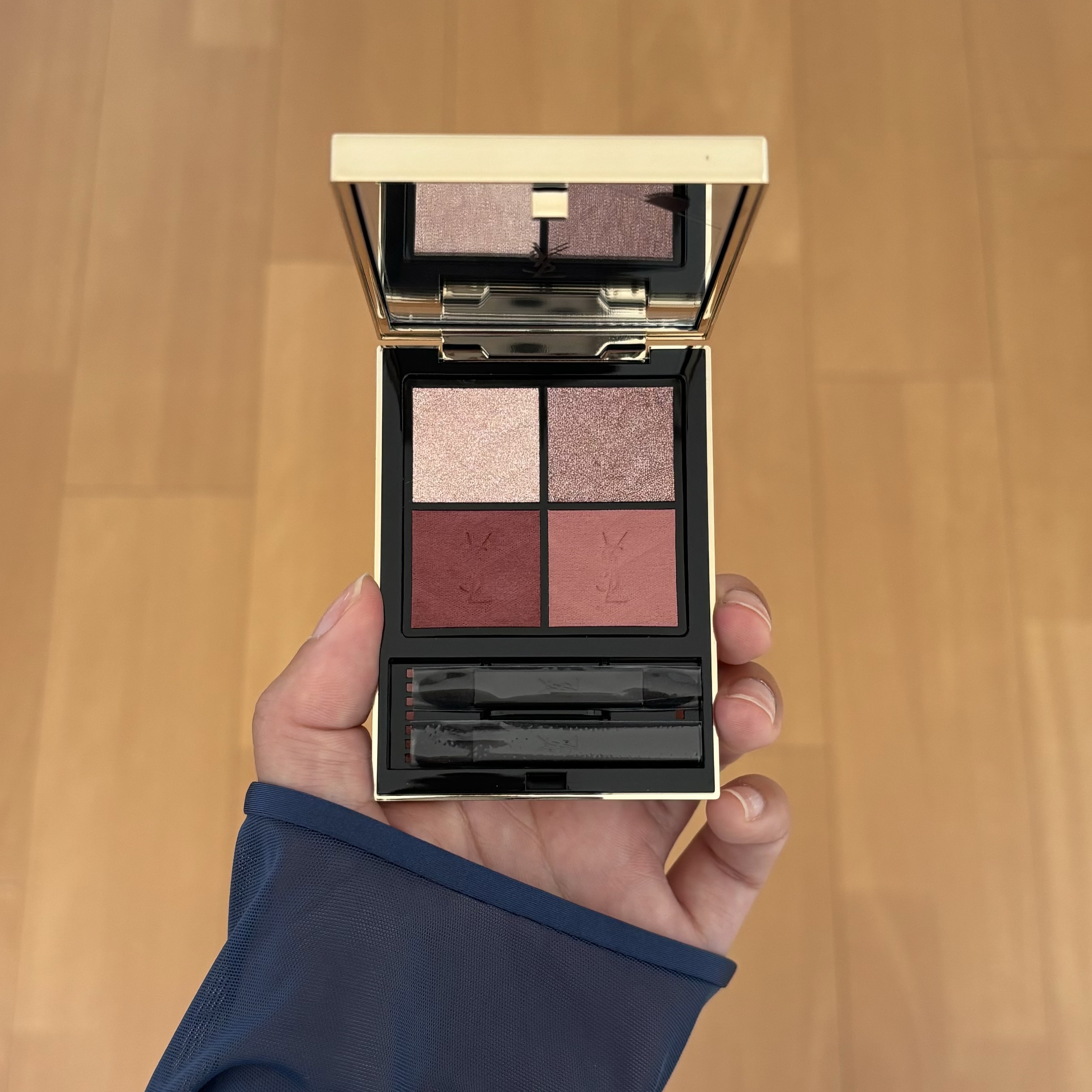 クチュール ミニ クラッチ/YVES SAINT LAURENT BEAUTE/アイシャドウパレットを使ったクチコミ（2枚目）