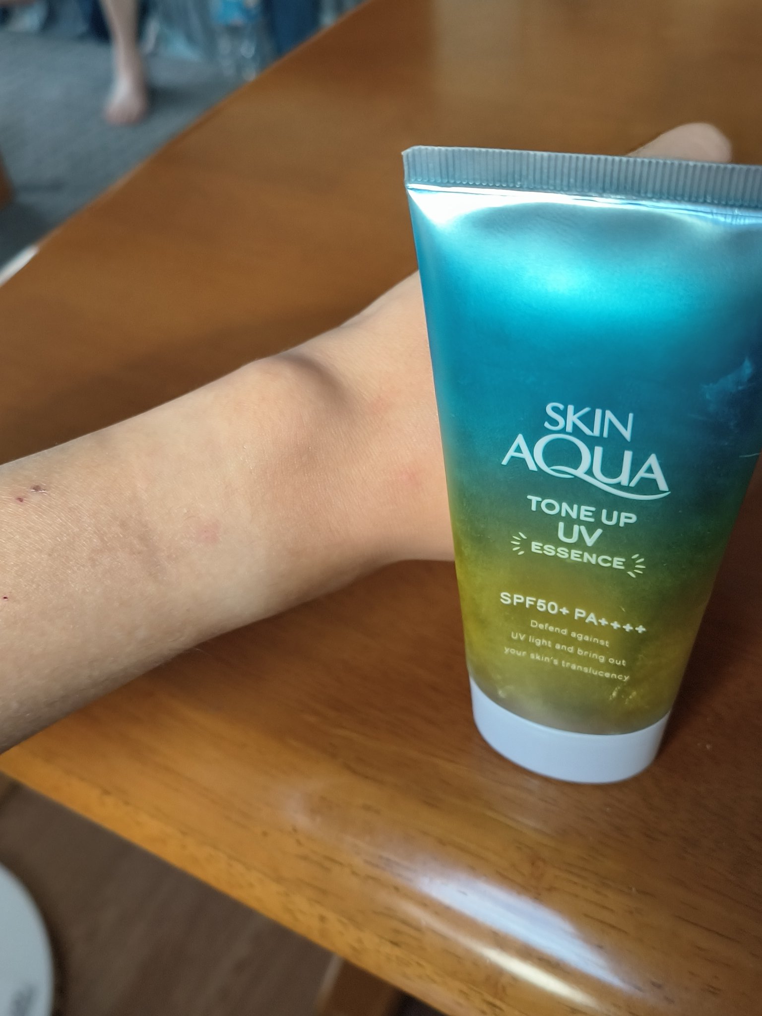 ニベアUV ディープ プロテクト＆ケア ジェル/ニベア/日焼け止めジェルを使ったクチコミ（2枚目）