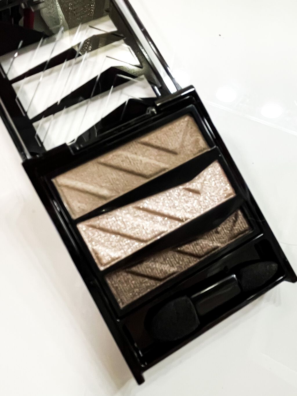 パーツリサイズシャドウ/KATE/アイシャドウパレットを使ったクチコミ（2枚目）