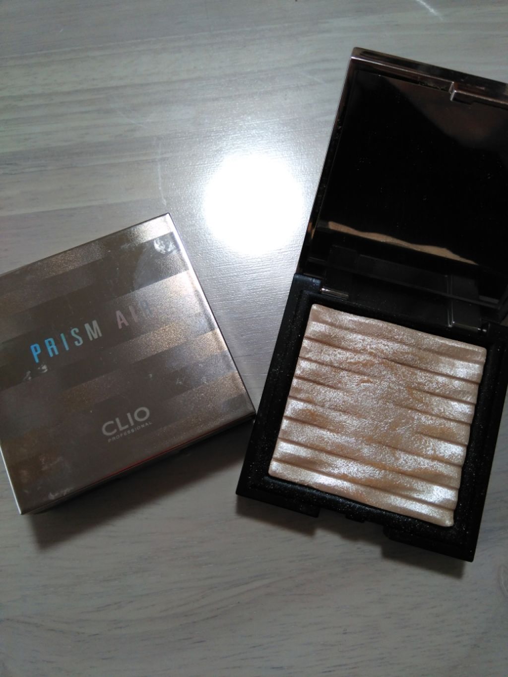 プリズム エアー ハイライター/CLIO/パウダーハイライトを使ったクチコミ（1枚目）