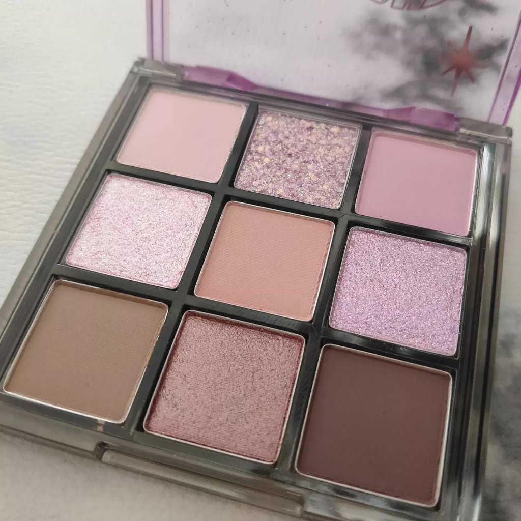 プレイカラーアイズ ラブライラック / ETUDE