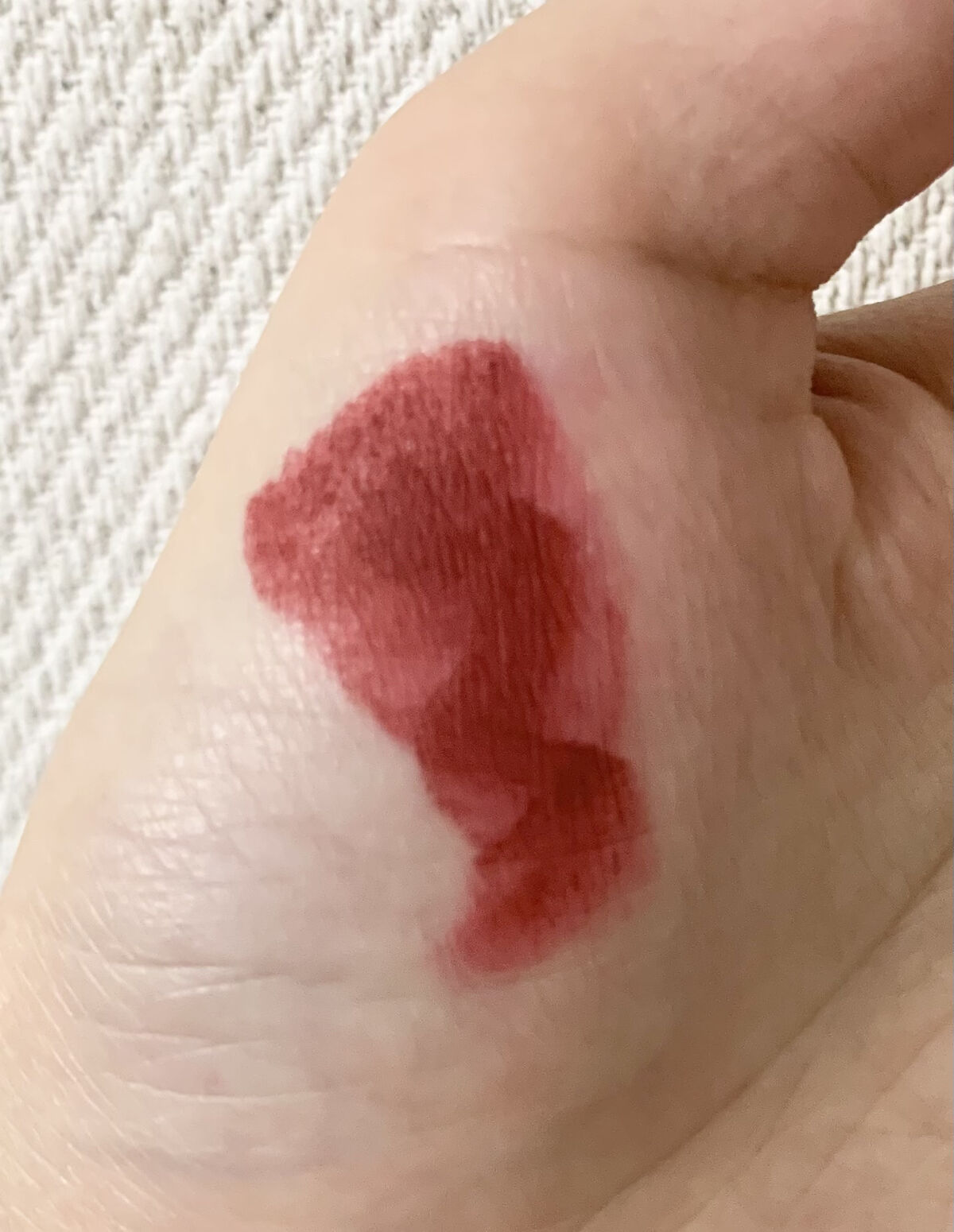 タトゥーベルベットティント #37 ブラックチェリー/フォレンコス/リップティントを使ったクチコミ（3枚目）