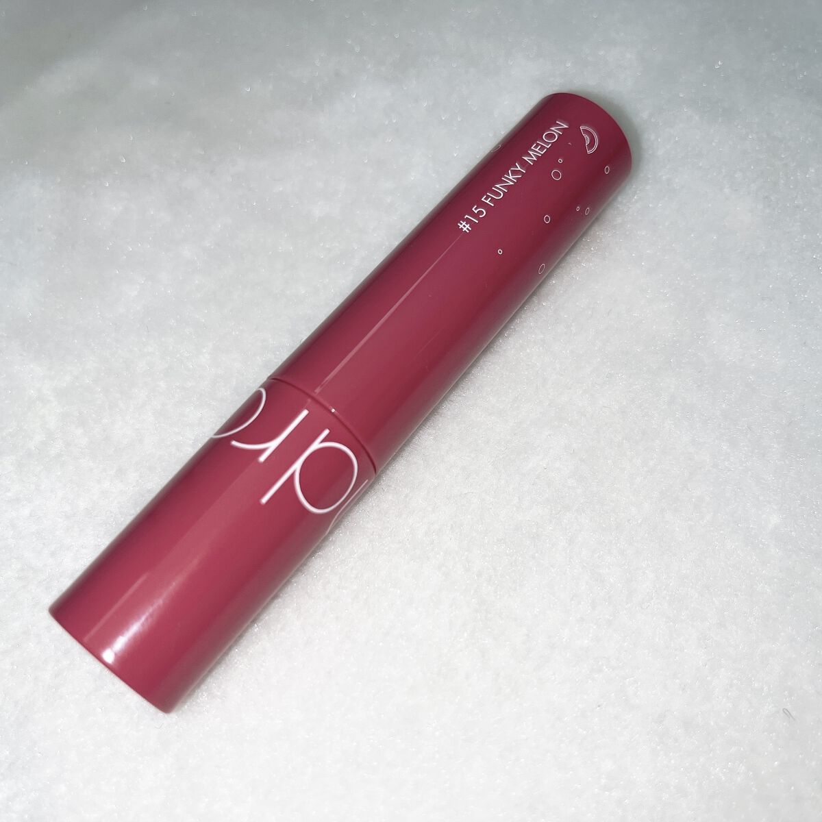 ジューシーラスティングティント 15 ファンキーメロン(FUNKY MELON)/rom&nd/リップティントを使ったクチコミ（1枚目）