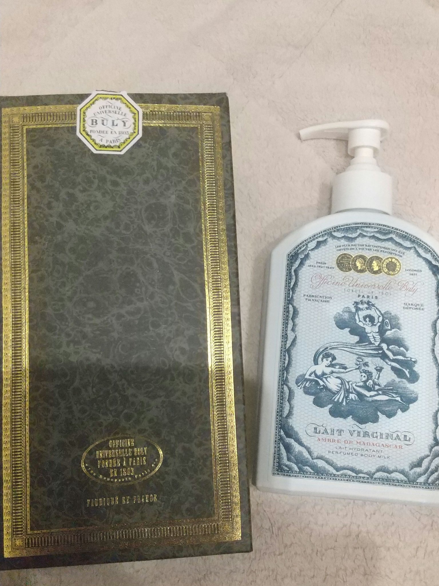 レ・ヴィルジナル/オフィシーヌ・ユニヴェルセル・ビュリー/ボディミルクを使ったクチコミ（1枚目）