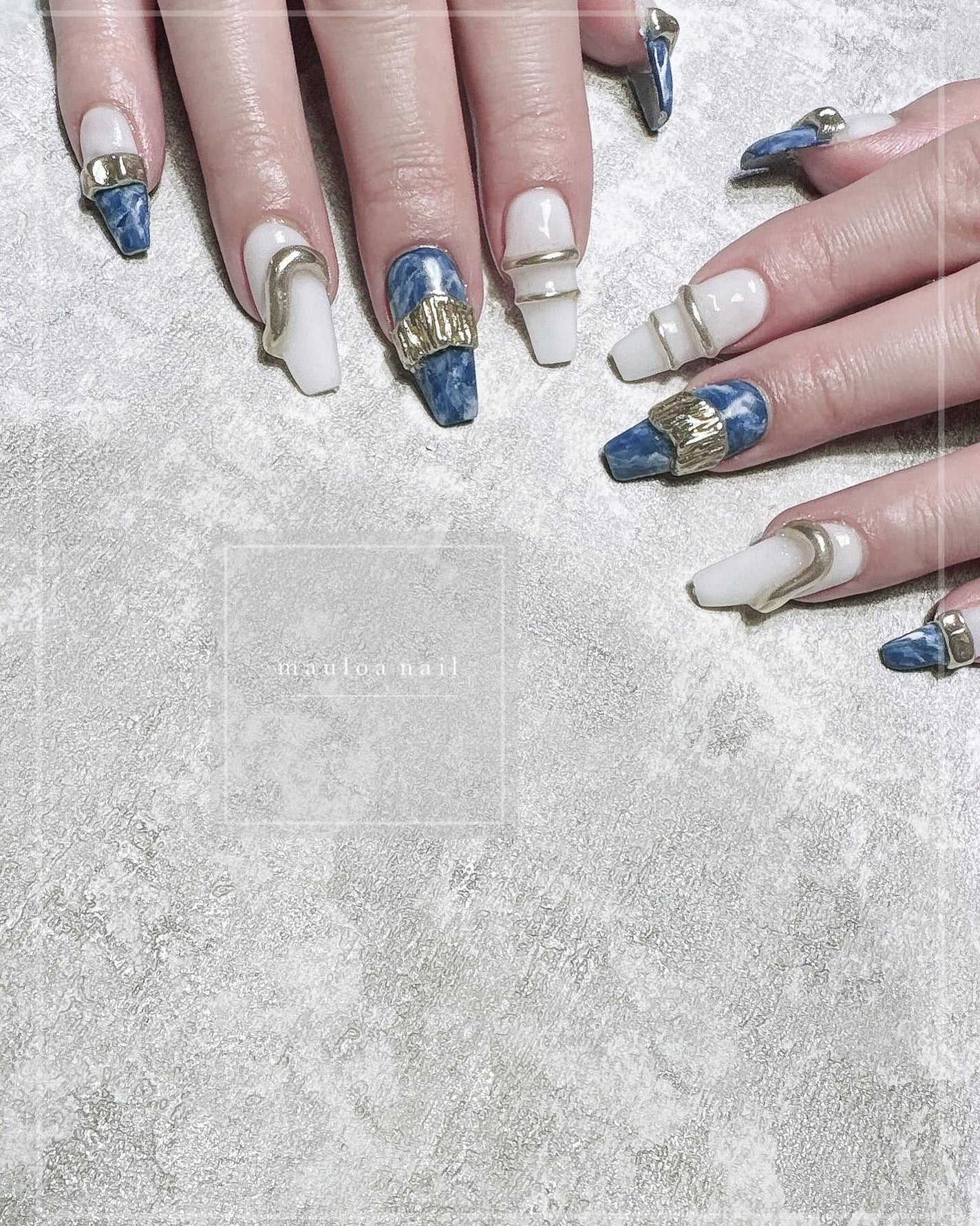 mauloa_nail on LIPS 「・ ブルーネイル🩵いつもありがとうございます☺️🩷・・・ネイル..」(1枚目)