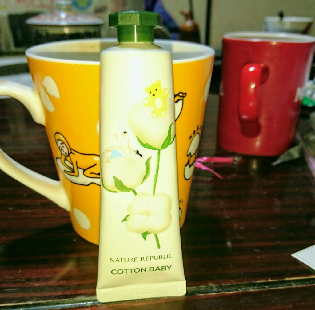 ハンドアンドネイチャーハンドクリーム ACACIA/ネイチャーリパブリック/ハンドクリームを使ったクチコミ（1枚目）