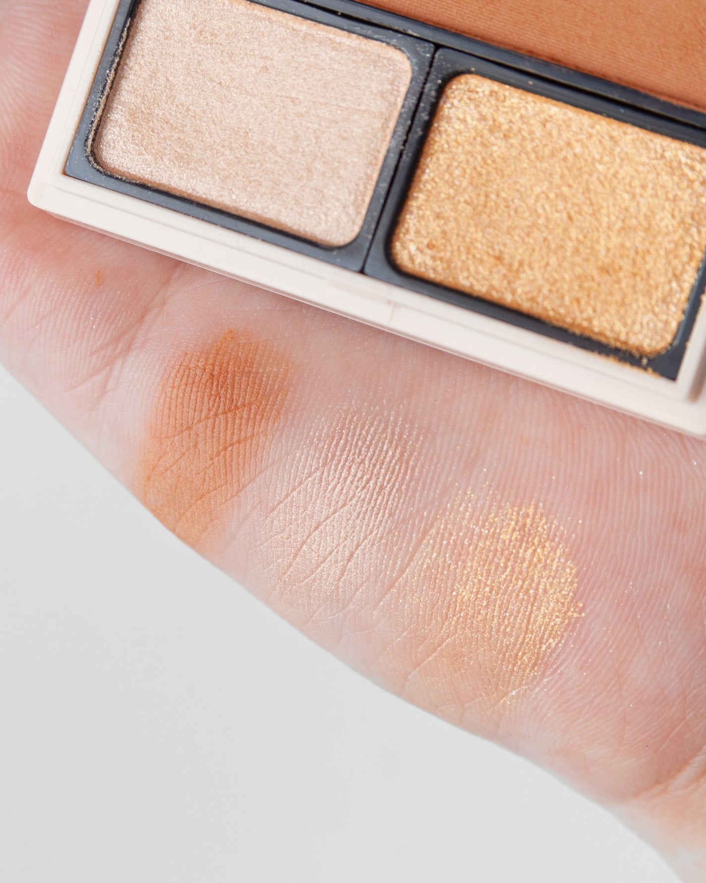 アイカラーパレット/Upt/アイシャドウパレットを使ったクチコミ(4枚目)