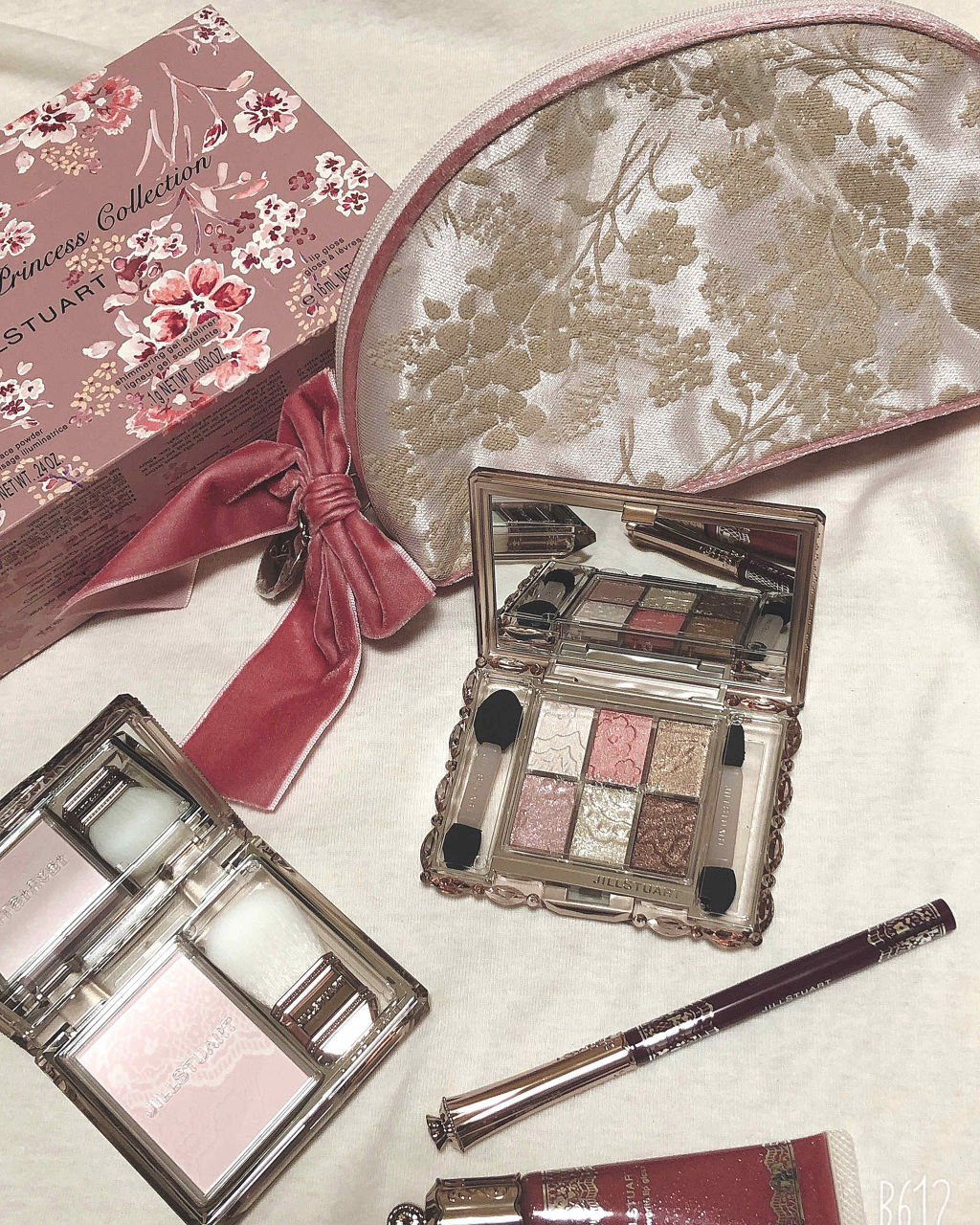 ロイヤル＆アーバンプリンセス コレクション/JILL STUART/メイクアップキットを使ったクチコミ（1枚目）