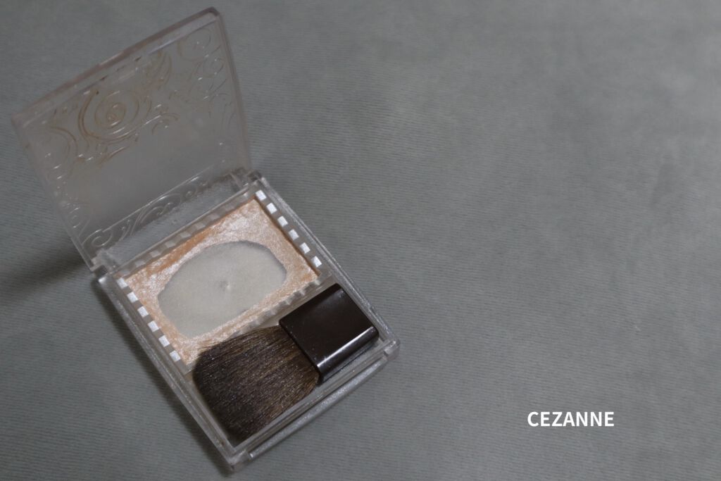 パールグロウハイライト/CEZANNE/パウダーハイライトを使ったクチコミ（1枚目）