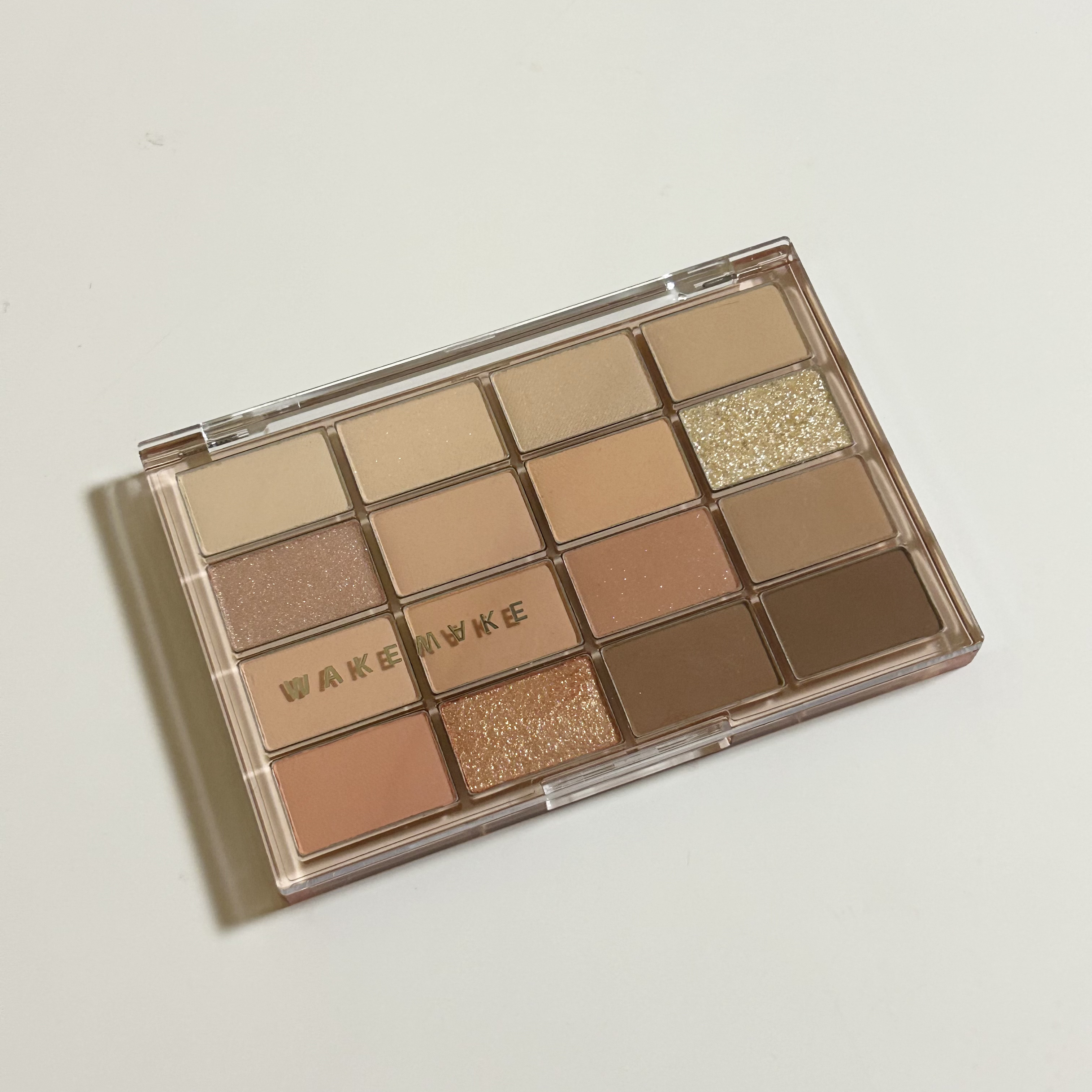 ソフトブラーリングアイパレット/wakemake/アイシャドウパレットを使ったクチコミ（1枚目）