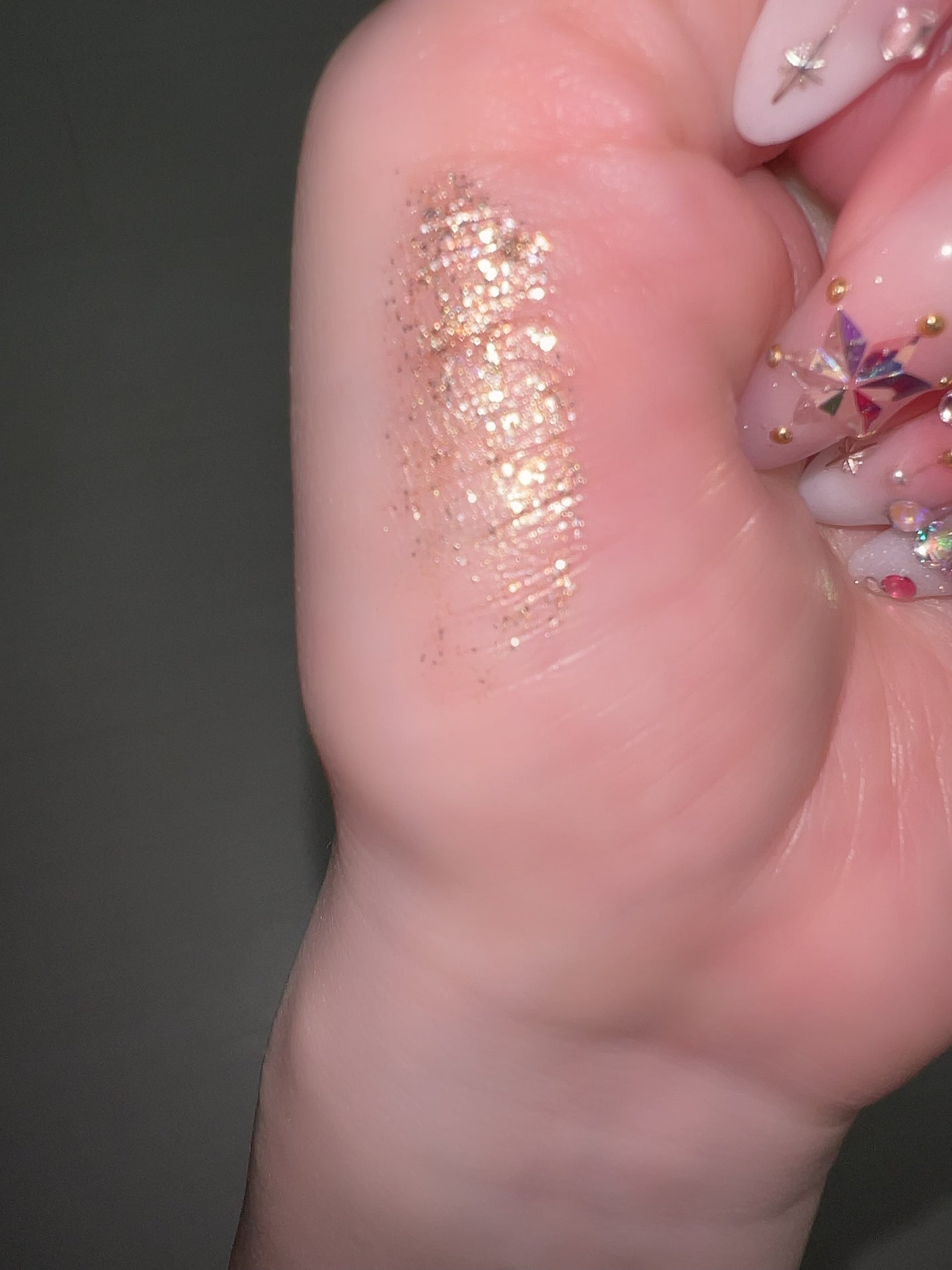 ダズルシャドウ リキッド/M・A・C/リキッドアイシャドウを使ったクチコミ(3枚目)