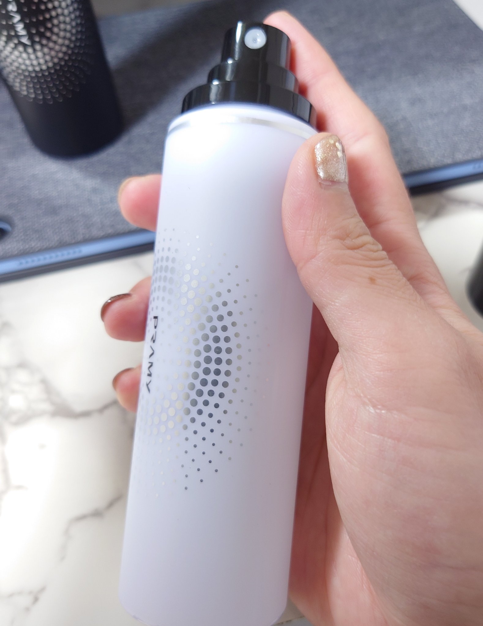 PRAMY メイクアップセッティングミスト マットタイプ/PRAMY/フィックスミストを使ったクチコミ（3枚目）