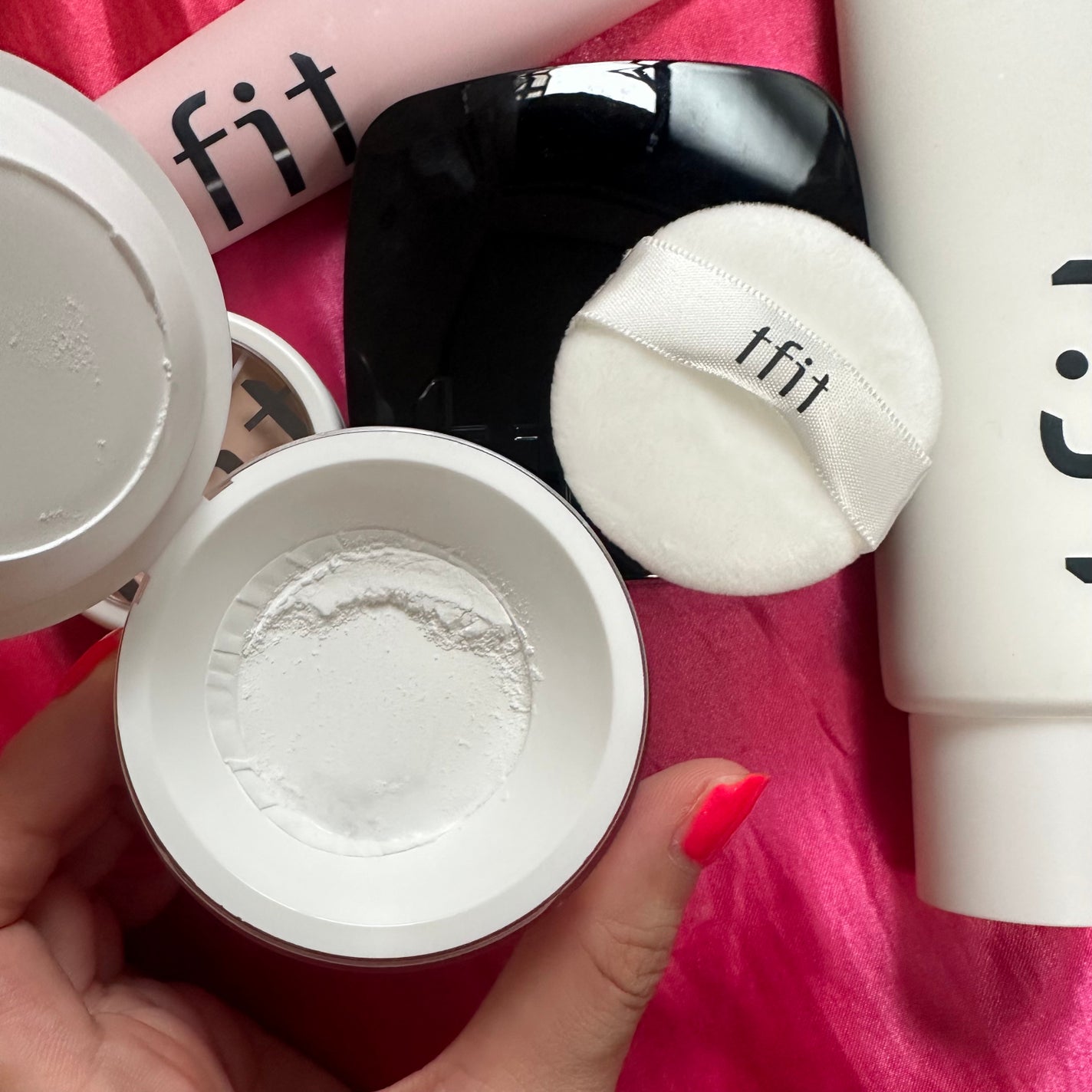 トランスルーセントセットフィニッシングパウダー/TFIT/ルースパウダーを使ったクチコミ(2枚目)