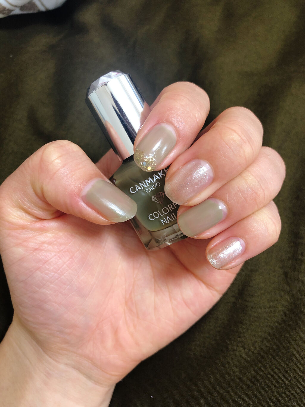 カラフルネイルズ/キャンメイク/マニキュアを使ったクチコミ（1枚目）