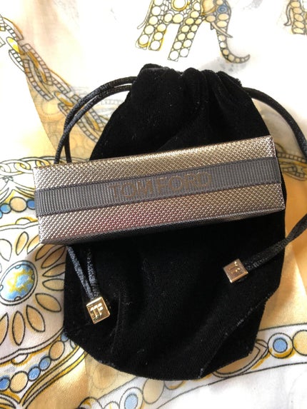 リップ ラッカー リュクス (マット) /TOM FORD BEAUTY/口紅を使ったクチコミ(4枚目)