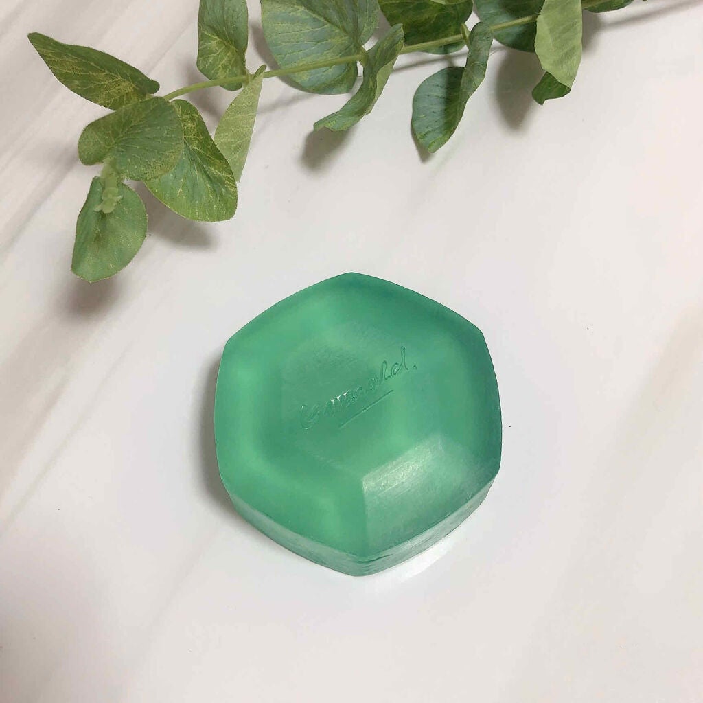 ホネケーキ(エメラルド)NA/SHISEIDO/洗顔石鹸を使ったクチコミ(2枚目)