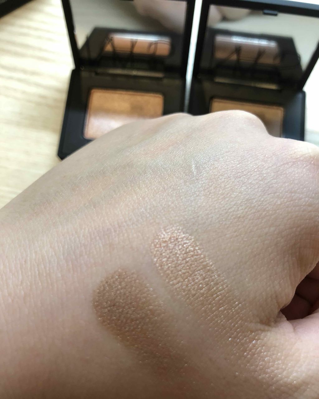 ハードワイヤードアイシャドー/NARS/単色アイシャドウを使ったクチコミ（2枚目）