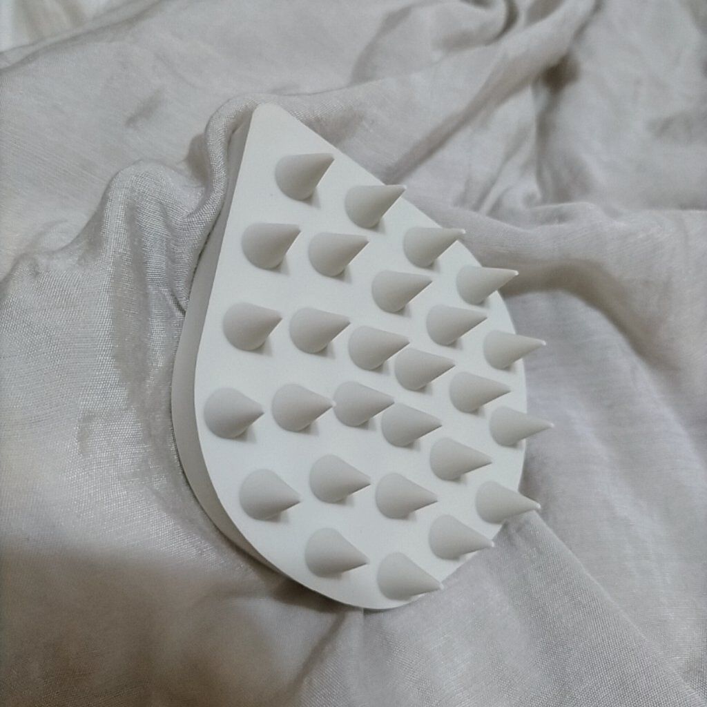 リラクシングマッサージブラシ/エトヴォス/スカルプブラシを使ったクチコミ（2枚目）