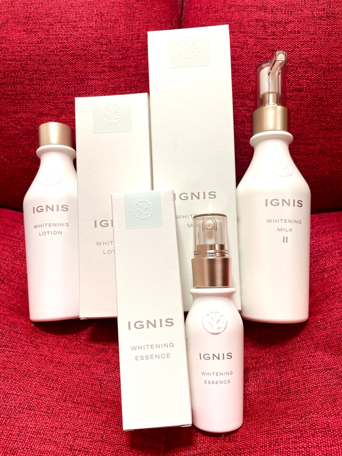 IGNISのスキンケア・基礎化粧品 ホワイトニング ミルク II他、3商品を