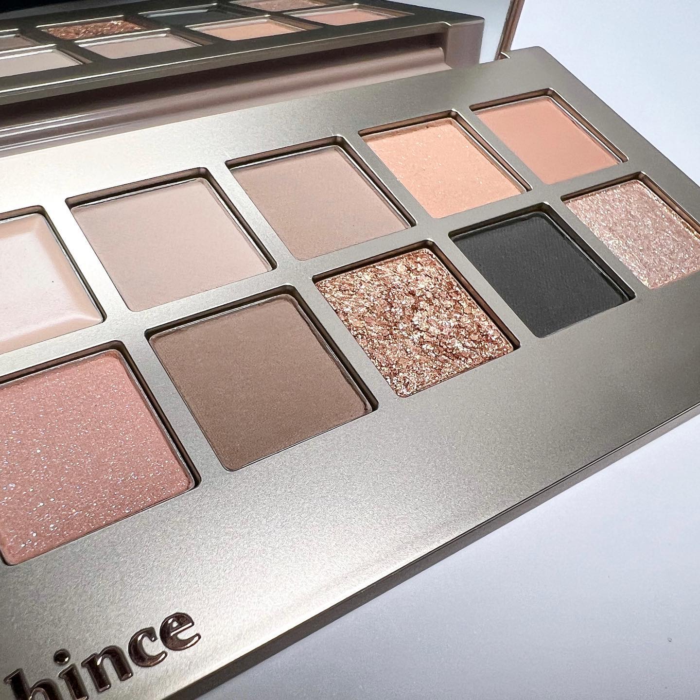 ニューデップスアイシャドウパレット 04 ザ・ナラティブ/hince/アイシャドウパレットを使ったクチコミ（3枚目）