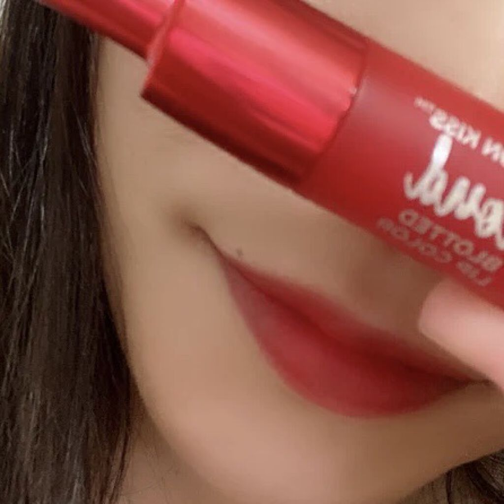 キス クラウド ブロッテッド リップ カラー 002 チェリーズ オン ア クラウド/REVLON/口紅を使ったクチコミ（2枚目）