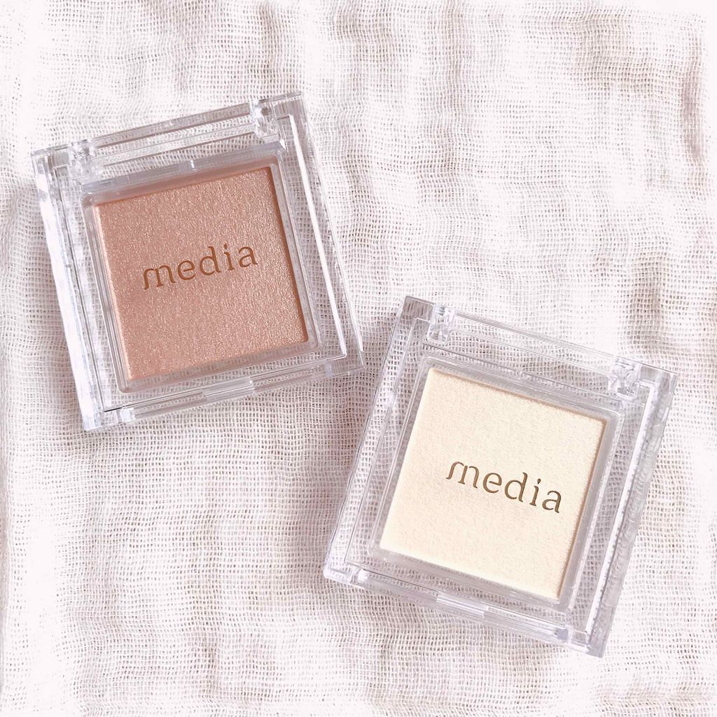 ブライトアップアイシャドウ/media/単色アイシャドウを使ったクチコミ(1枚目)