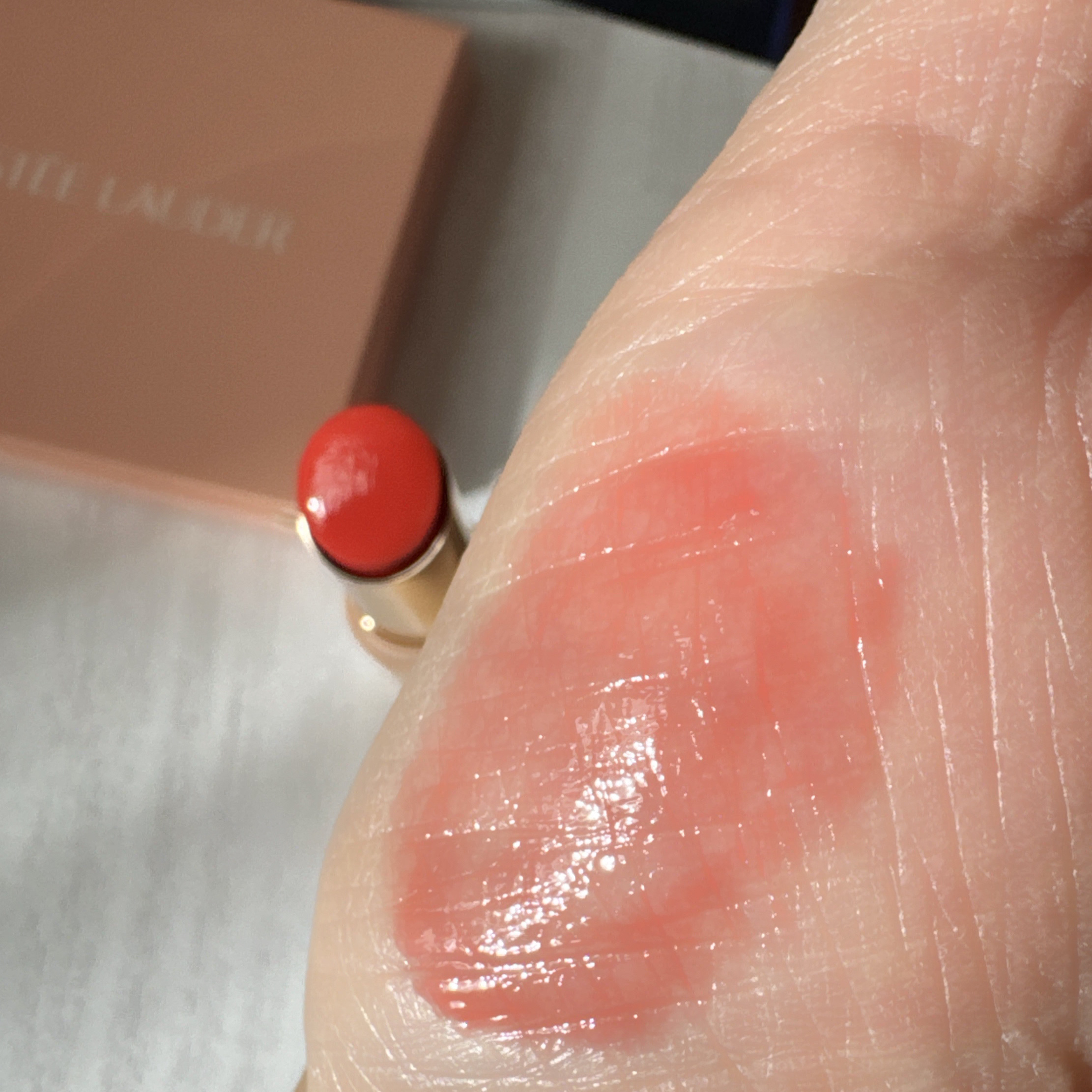 ピュア カラー ジェリー グロウ バーム/ESTEE LAUDER/リップケアを使ったクチコミ（3枚目）