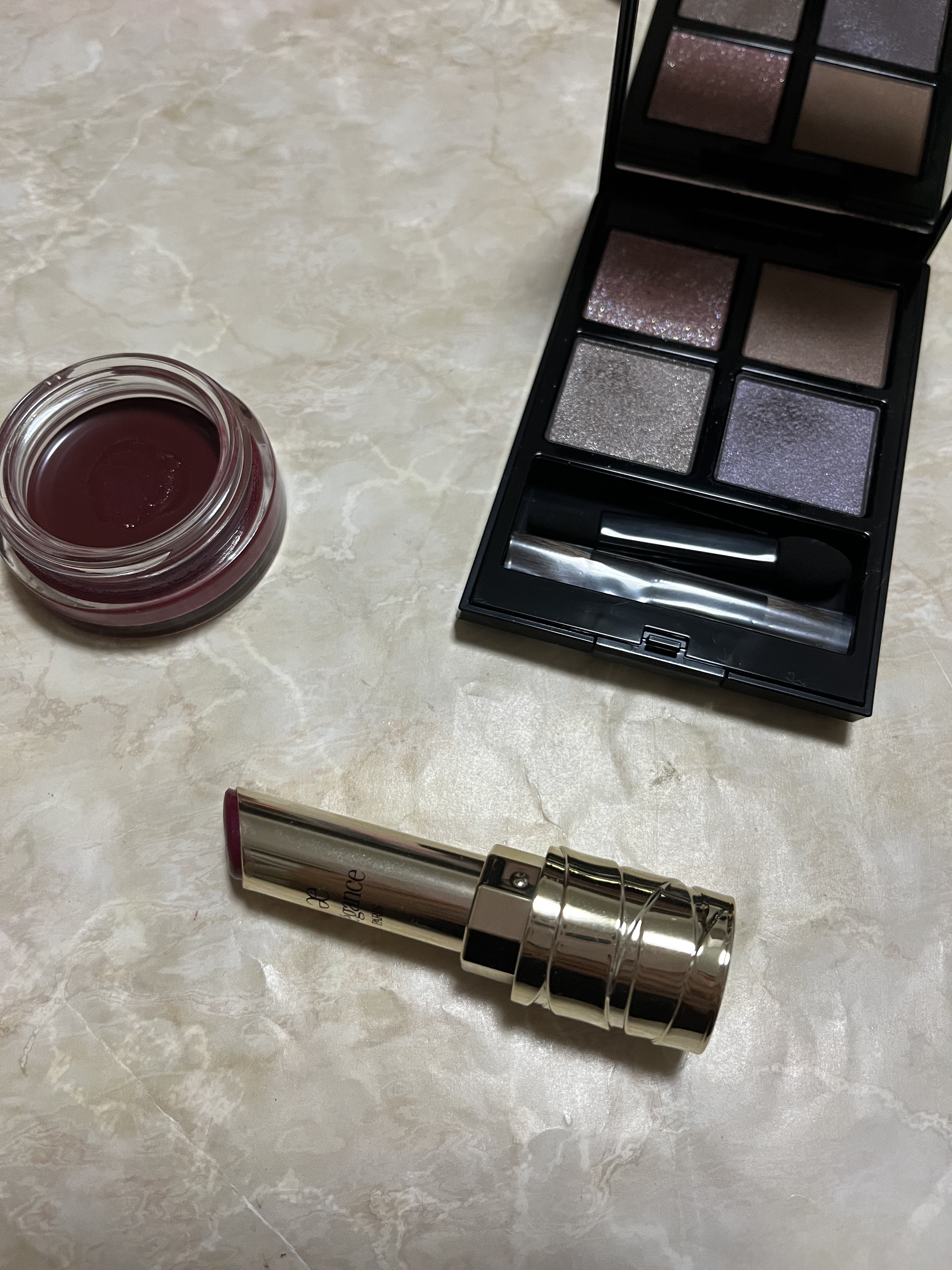 ルージュ クラジュール 05 モードで魅力的なディープバープル/Elégance/口紅を使ったクチコミ（1枚目）