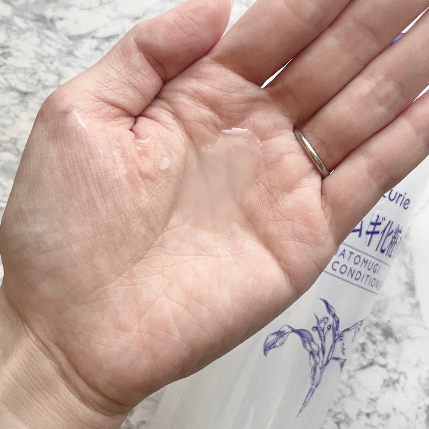 ハトムギ化粧水(ナチュリエ スキンコンディショナー R )/ナチュリエ/化粧水を使ったクチコミ(2枚目)