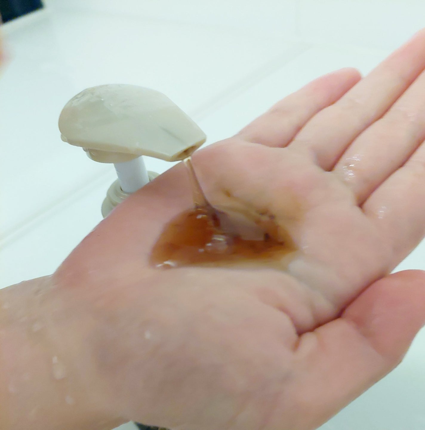 puni on LIPS 「ブラッククリスタルシャンプーブラッククリスタルトリートメントブ..」(3枚目)