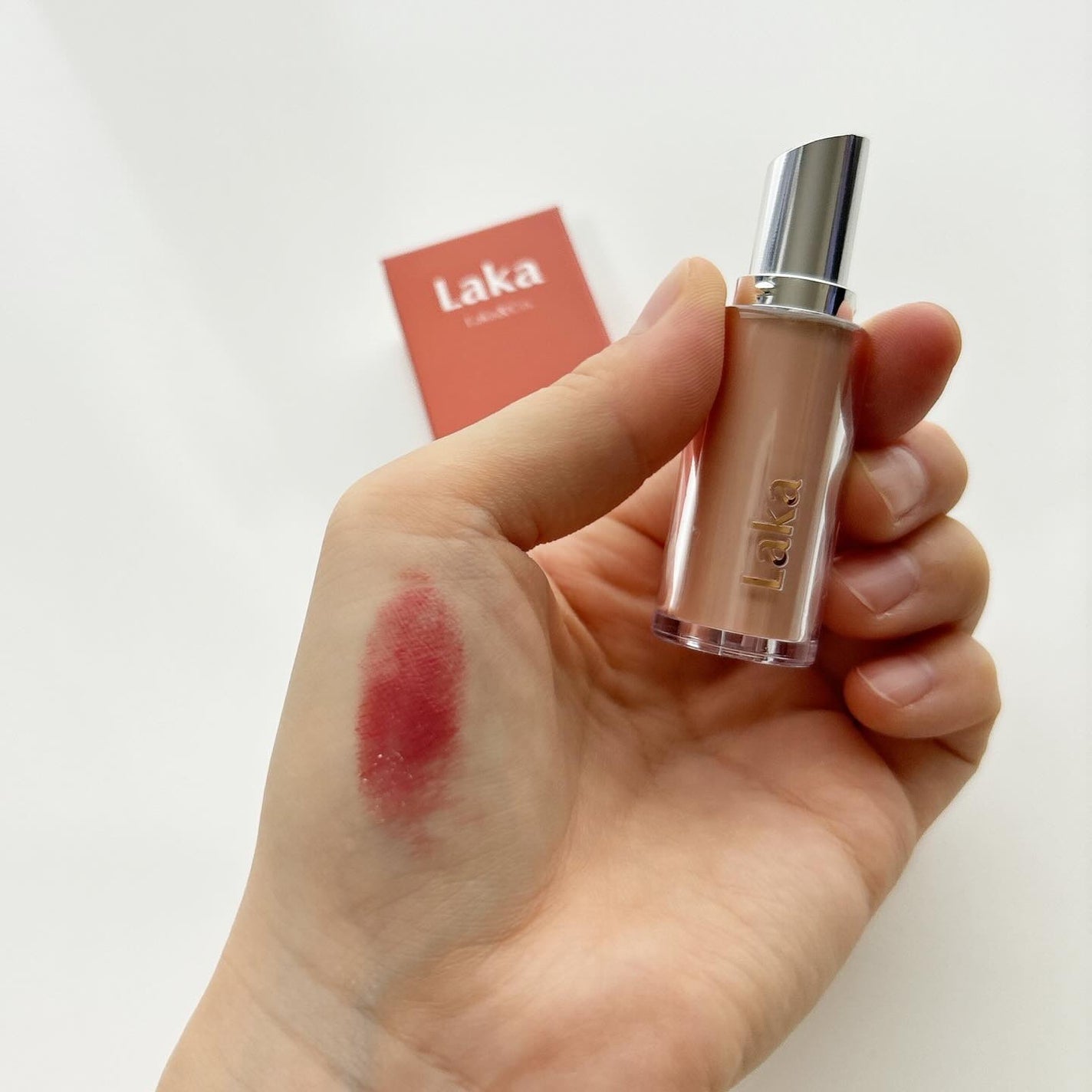 ボンディンググロウリップスティック/Laka/口紅を使ったクチコミ(2枚目)