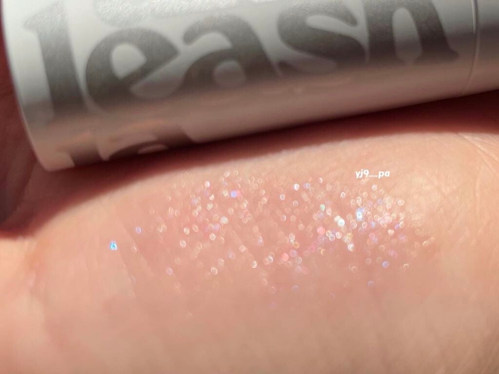 グレイシャーヴィーガンリップバーム/unleashia/リップバームを使ったクチコミ(4枚目)