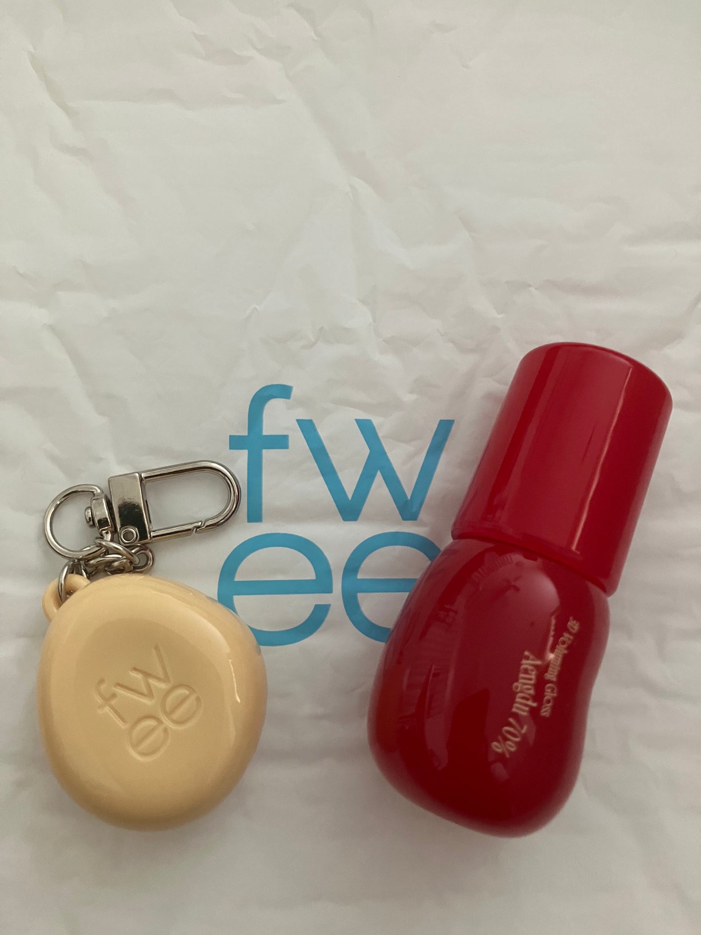 フィー 3Dボリューミンググロス/fwee/リップグロスを使ったクチコミ(1枚目)