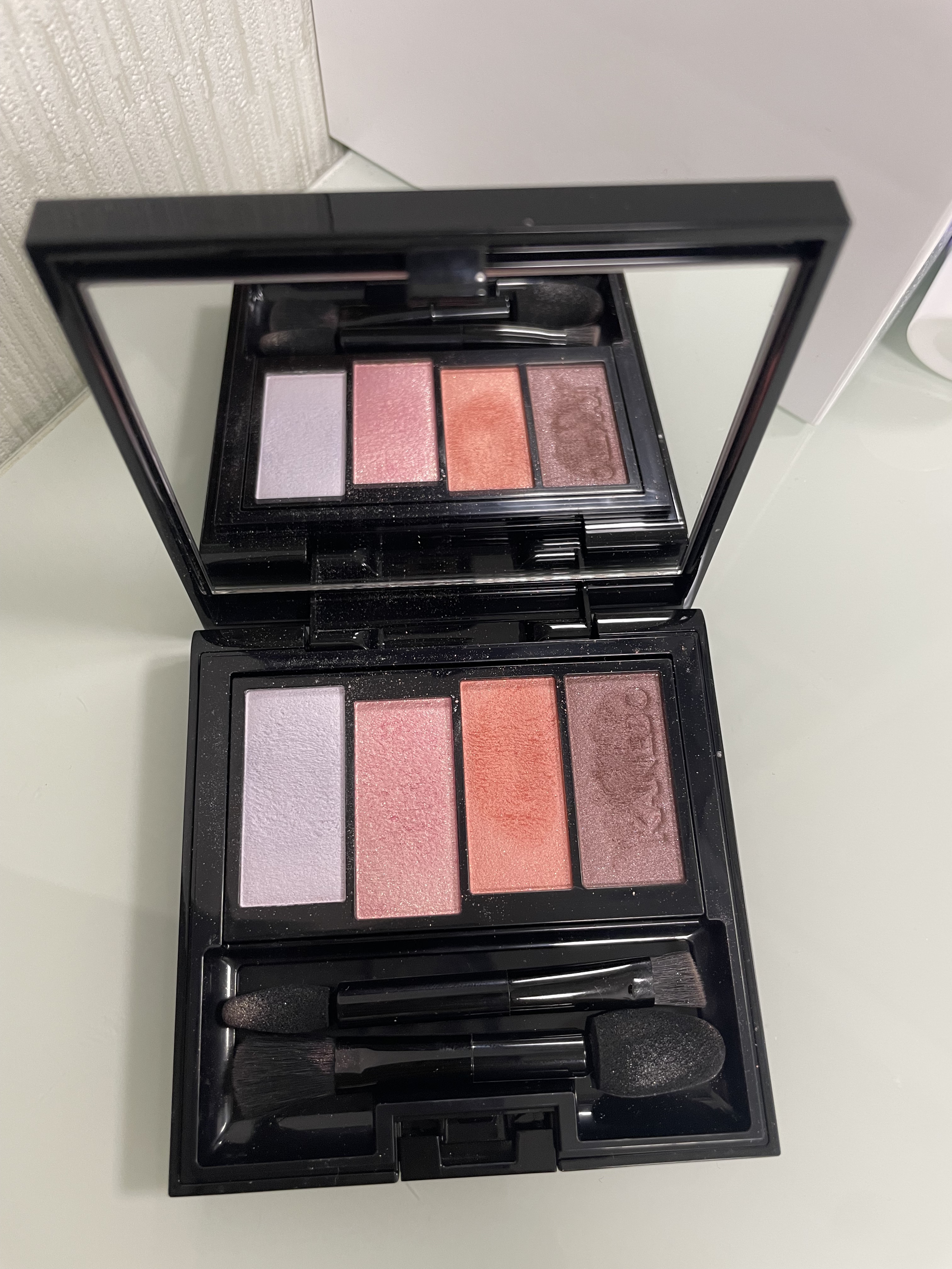 カラードシャドウ 01 Sentimental Wave/KANEBO/アイシャドウパレットを使ったクチコミ（2枚目）