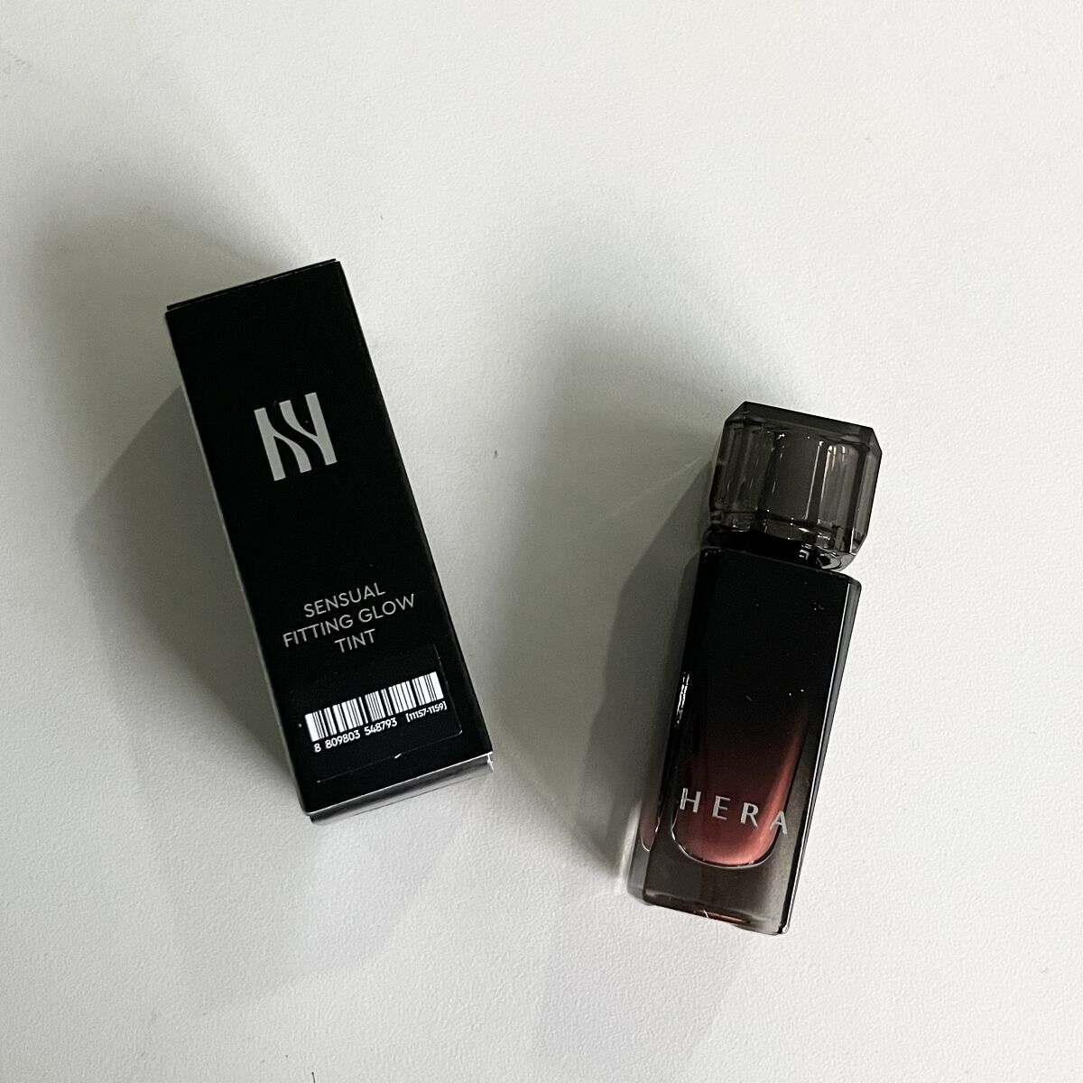 センシュアル フィッティング グロウ ティント/HERA/リップティントを使ったクチコミ（3枚目）