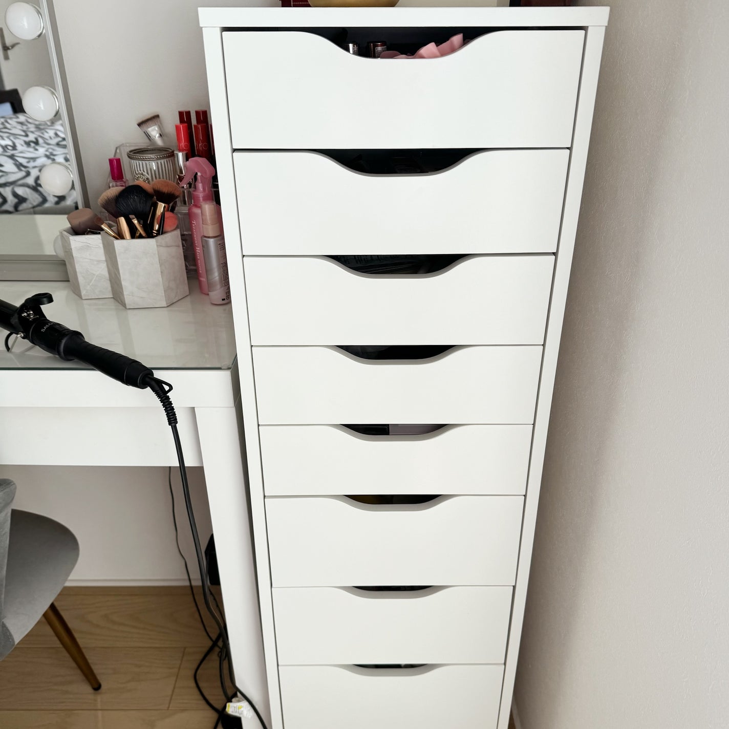 プチプラ大好き🎀フォロバ100🩷 on LIPS 「リアルコスメ収納💄✨💕ドレッサーと棚はIKEAライト付きミラー..」(7枚目)