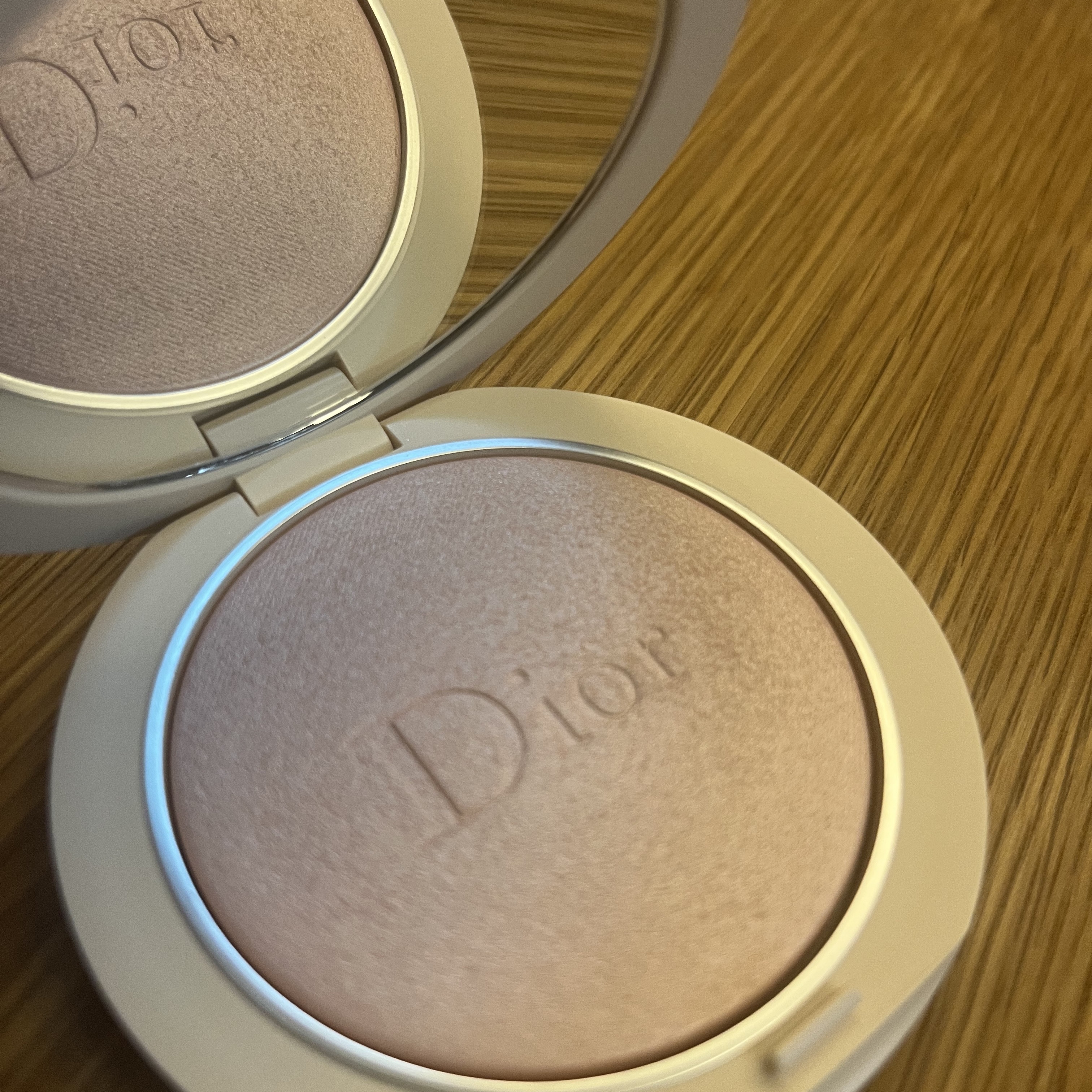 ディオールスキン フォーエヴァー クチュール ルミナイザー/Dior/プレストパウダーを使ったクチコミ（1枚目）